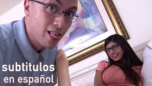 MIA KHALIFA - Estrella Porno Arabe Ensea El Virgen Cmo Tener Sexo Con Una Mujer